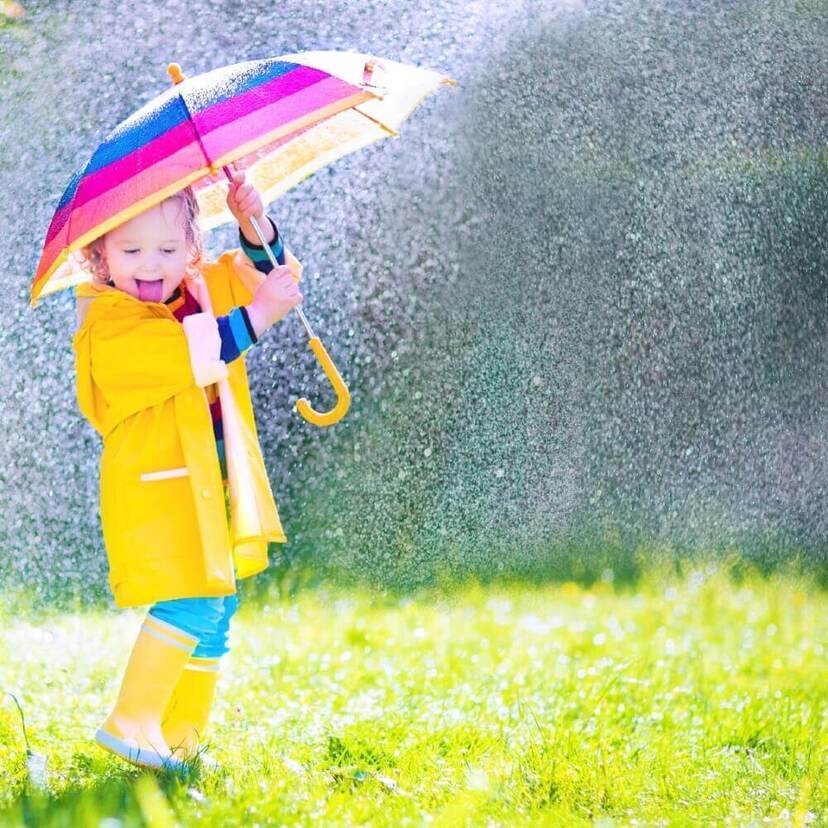 女子をドン引きさせる雨の日デートのファッション９パターン