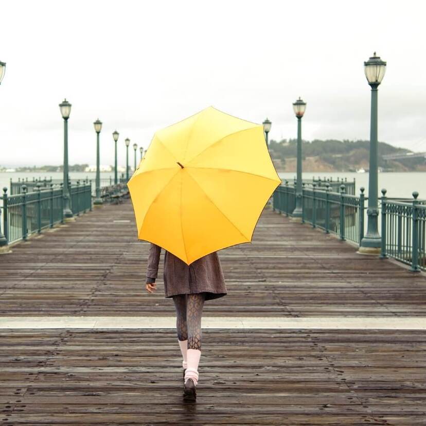 備えあれば好感度アップ！雨デートで彼氏に褒められる行動９パターン