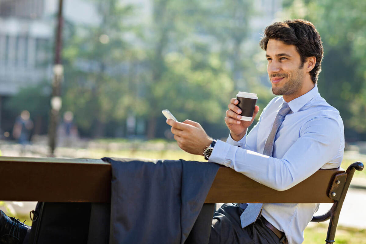 女性が酔っぱらったとき、電話したくなる男性9パターン (2/10)