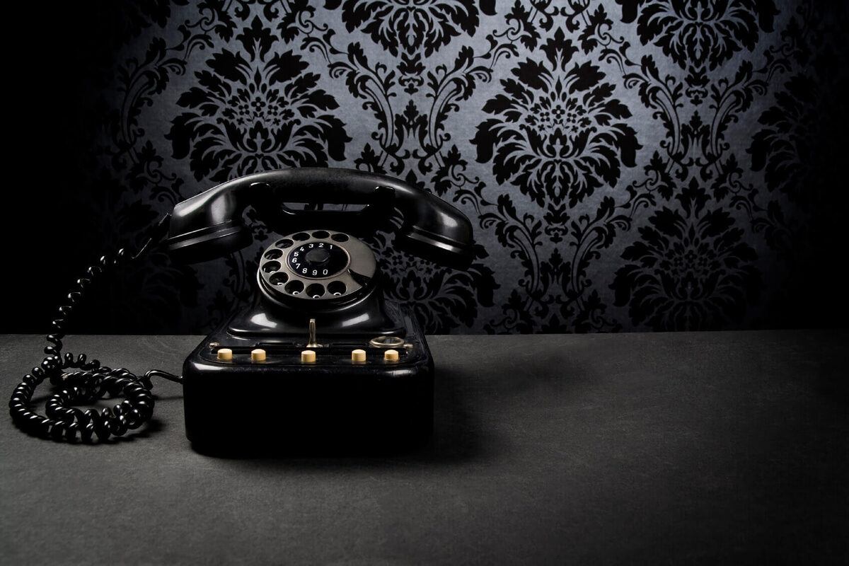 職場の好きな人に 女性から連絡先を聞く 渡す 方法９パターン