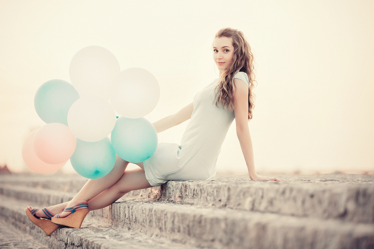 目を見開く人の心理を解説 話していて目が見開くのは好意がある